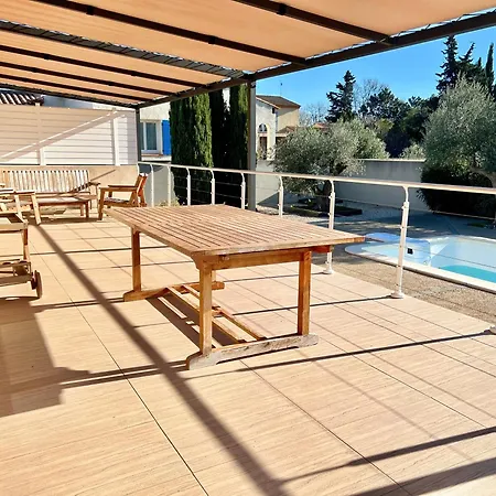 L'oustau Degio - Provence, Piscine, Clim, Calme, 4 Chambres, 6 Lits, 2 Salles De Bains, 8 Personnes Villa