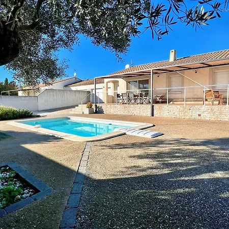 L'oustau Degio - Provence, Piscine, Clim, Calme, 4 Chambres, 6 Lits, 2 Salles De Bains, 8 Personnes Villa
