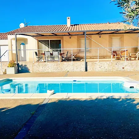 L'oustau Degio - Provence, Piscine, Clim, Calme, 4 Chambres, 6 Lits, 2 Salles De Bains, 8 Personnes Villa Istres