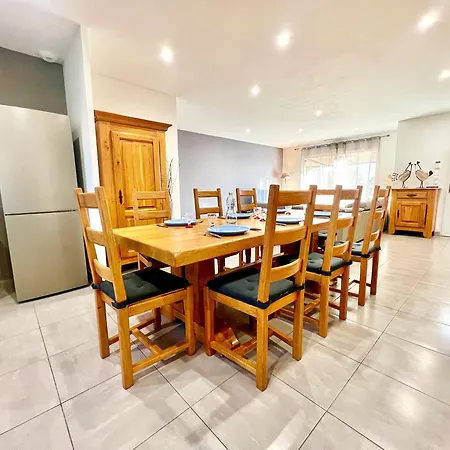 L'oustau Degio - Provence, Piscine, Clim, Calme, 4 Chambres, 6 Lits, 2 Salles De Bains, 8 Personnes