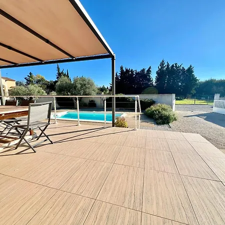 L'oustau Degio - Provence, Piscine, Clim, Calme, 4 Chambres, 6 Lits, 2 Salles De Bains, 8 Personnes Villa Istres