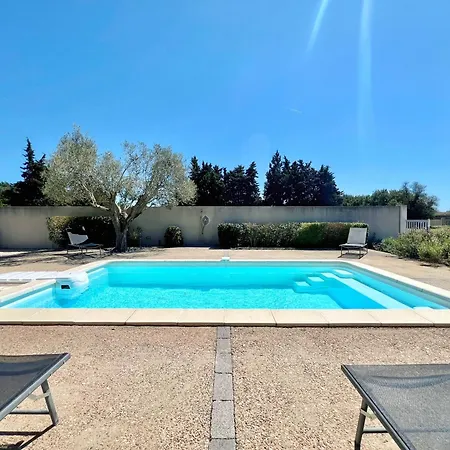 L'oustau Degio - Provence, Piscine, Clim, Calme, 4 Chambres, 6 Lits, 2 Salles De Bains, 8 Personnes